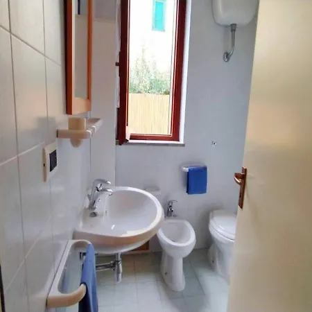 Paradise Flat 48-49 - View, Garden & Parking - 200m *