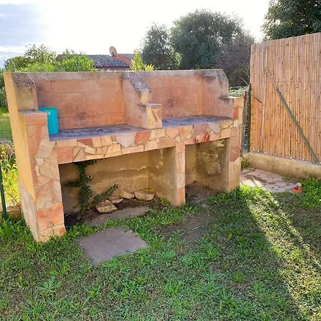 Paradise Flat - View, Garden & Parking *