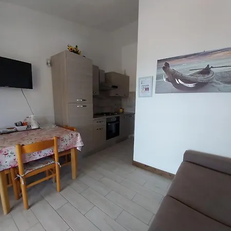 Paradise Flat - View, Garden & Parking