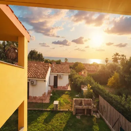Paradise Flat 48-49 - View, Garden & Parking - 200m